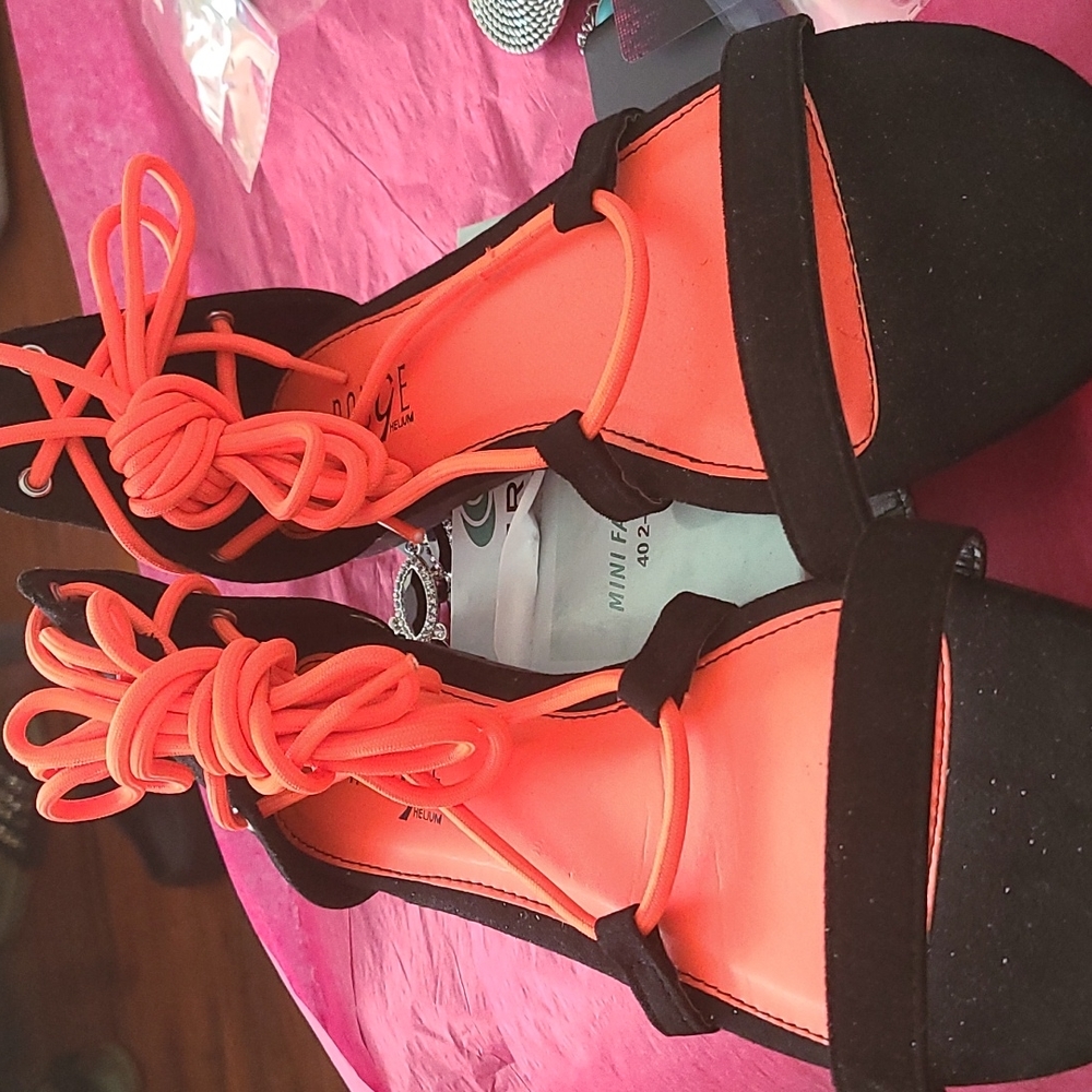 Sandal